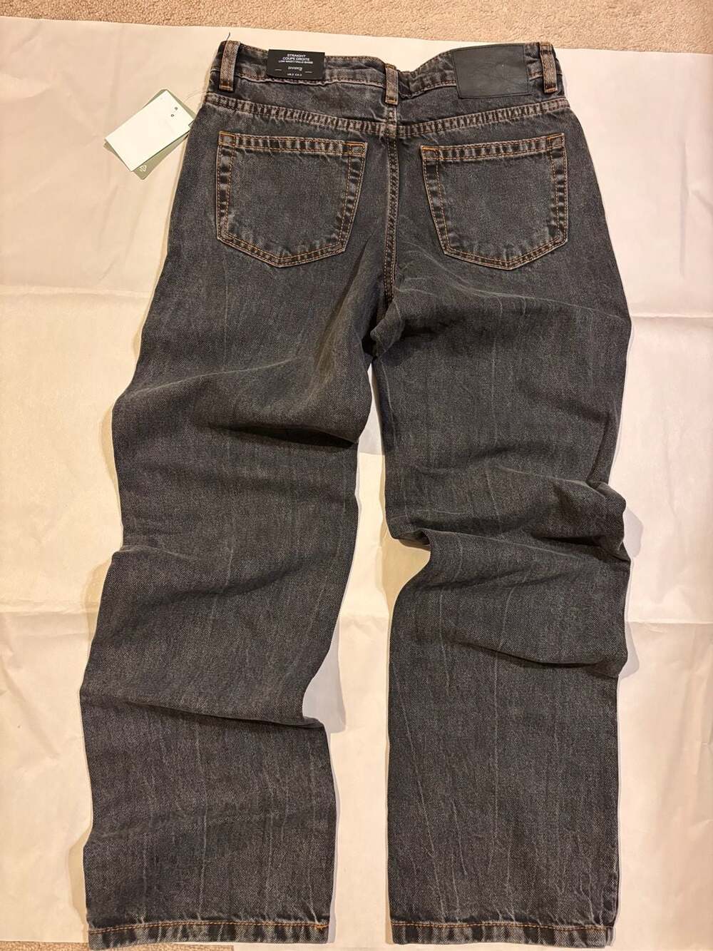 Divided H&M Straight Low Waist Black Denim Baggy Jeans Women's Size US 2 - Picture 3 of 5